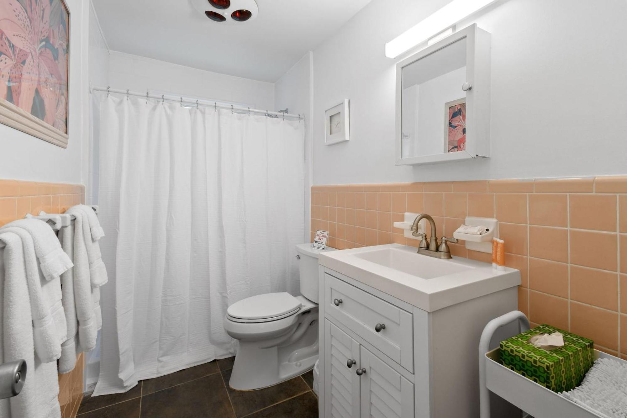 Sunshine Shores Boutique Apartments Palm Beach Shores Buitenkant foto