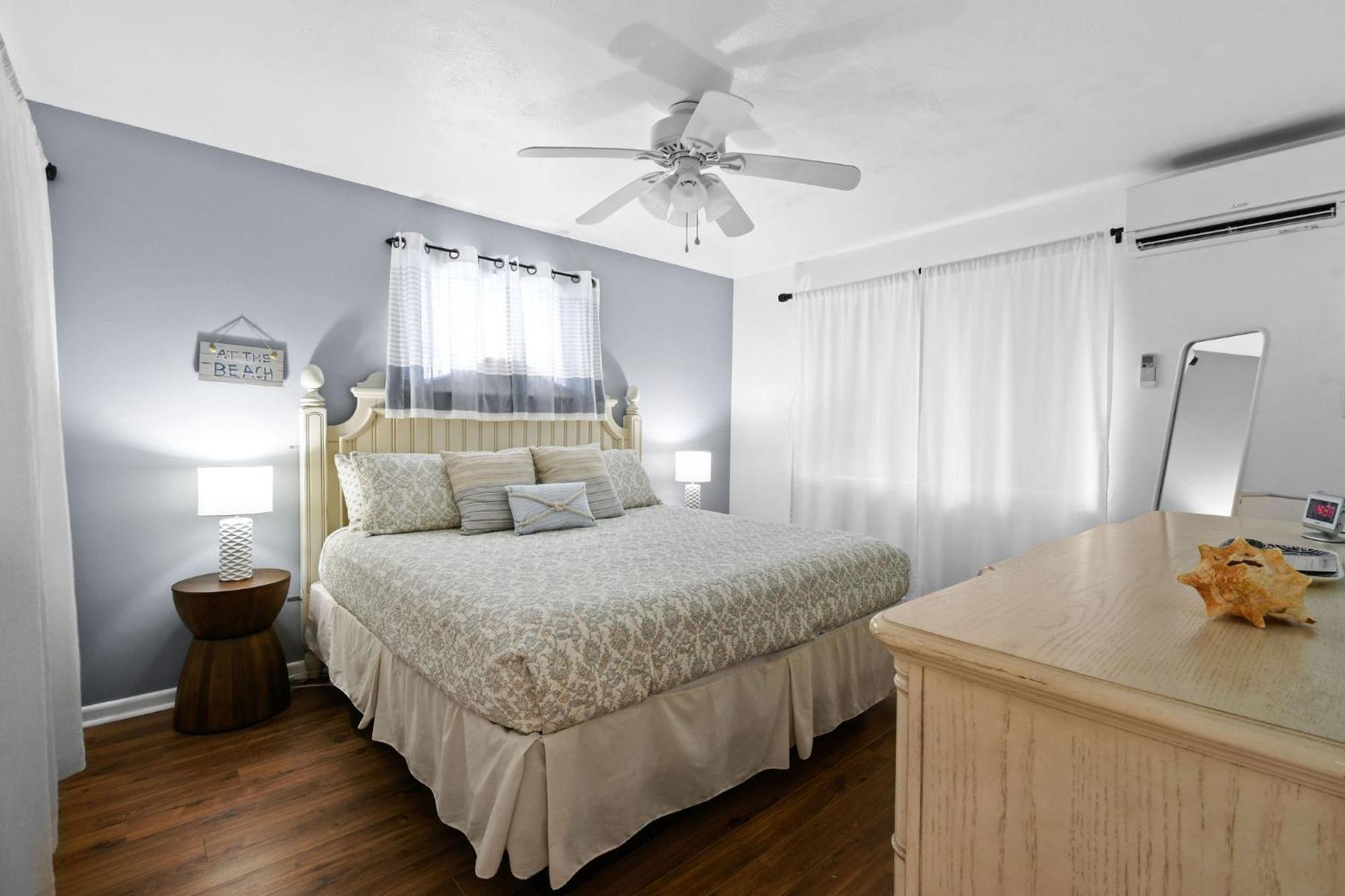 Sunshine Shores Boutique Apartments Palm Beach Shores Buitenkant foto