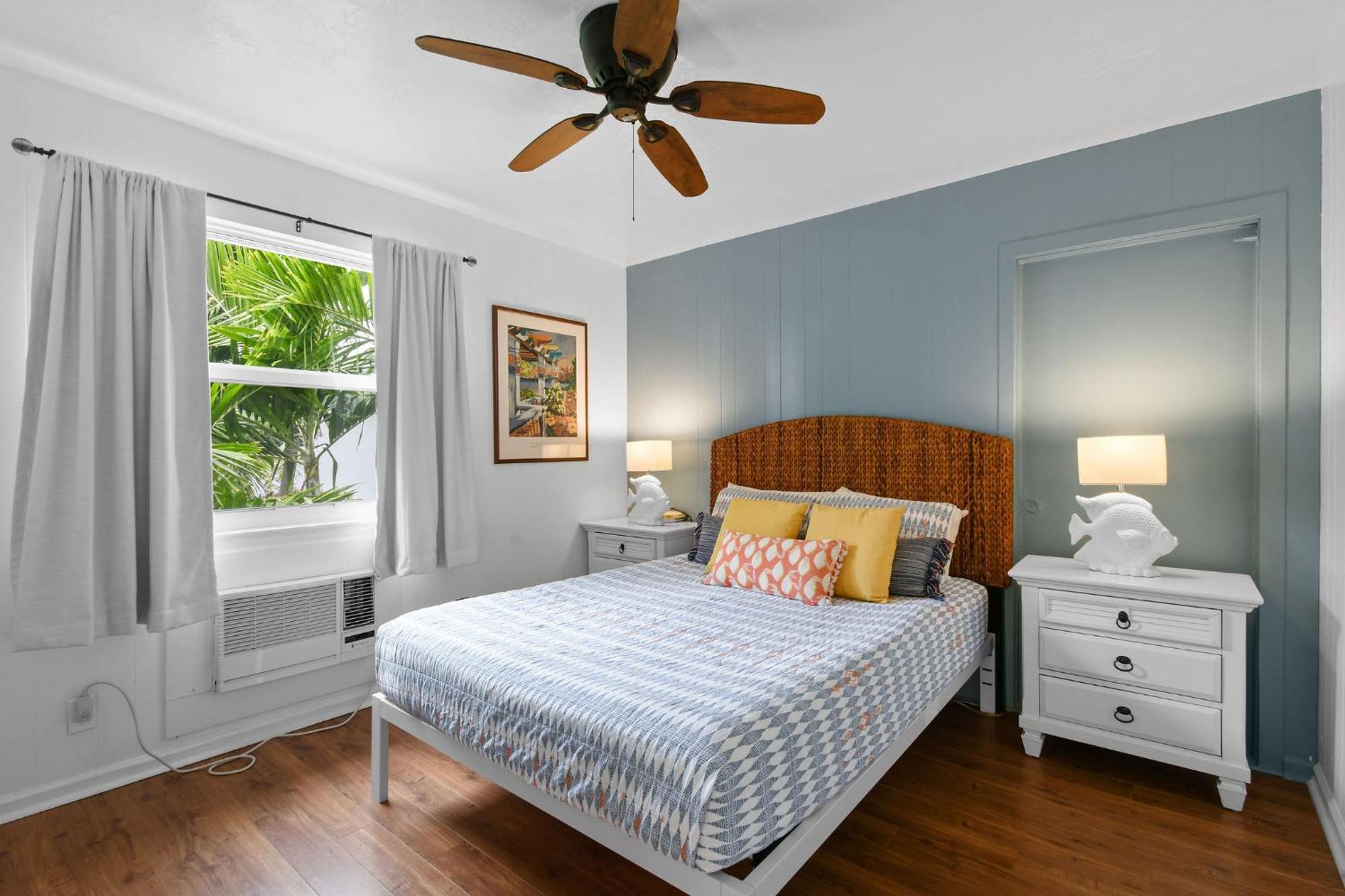 Sunshine Shores Boutique Apartments Palm Beach Shores Buitenkant foto