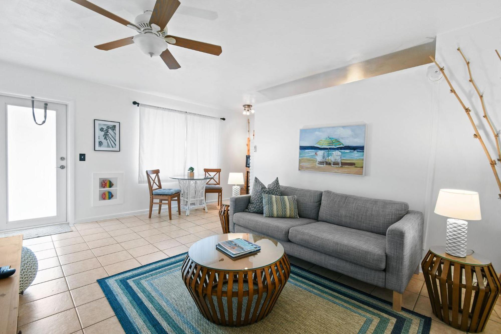 Sunshine Shores Boutique Apartments Palm Beach Shores Buitenkant foto