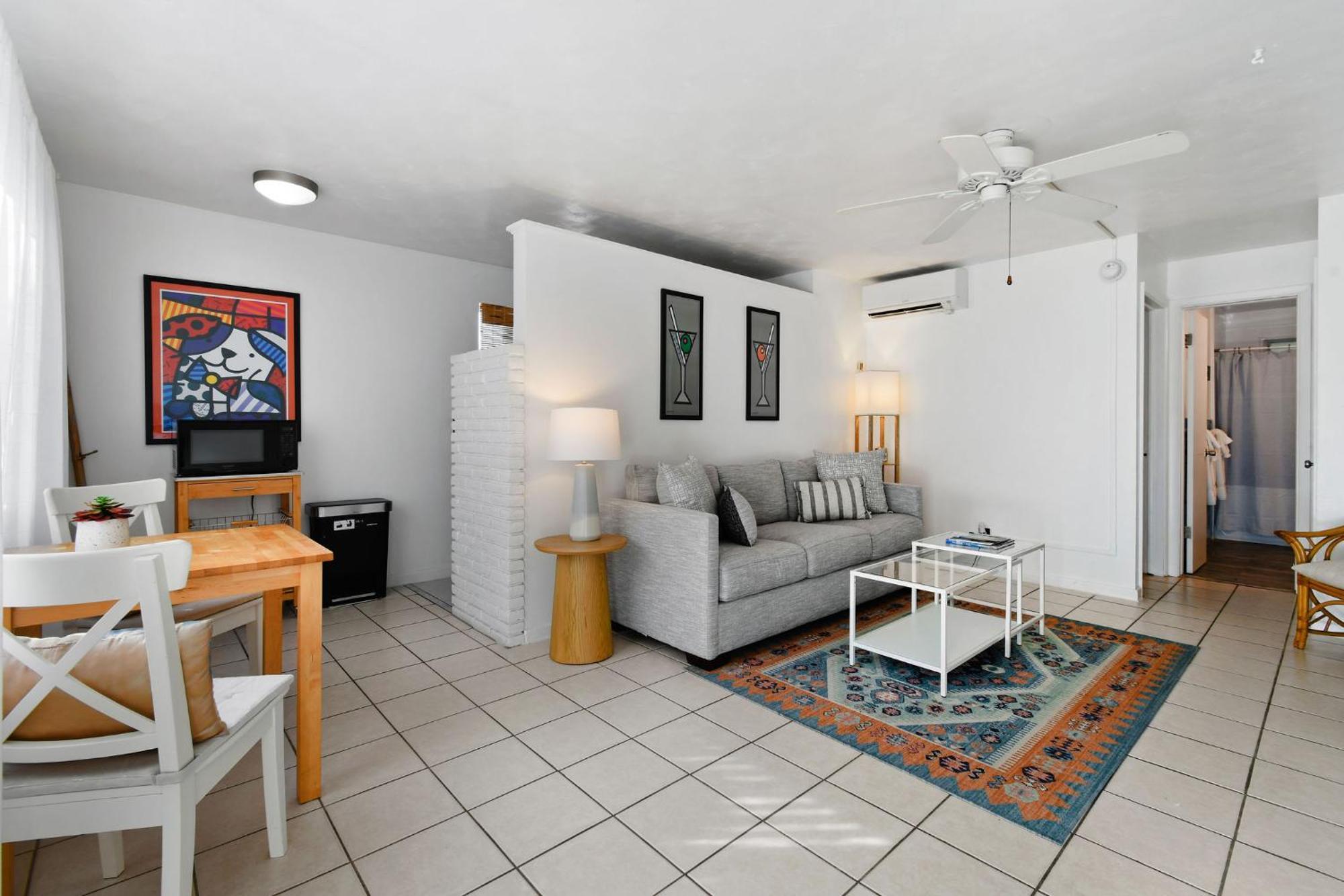 Sunshine Shores Boutique Apartments Palm Beach Shores Buitenkant foto