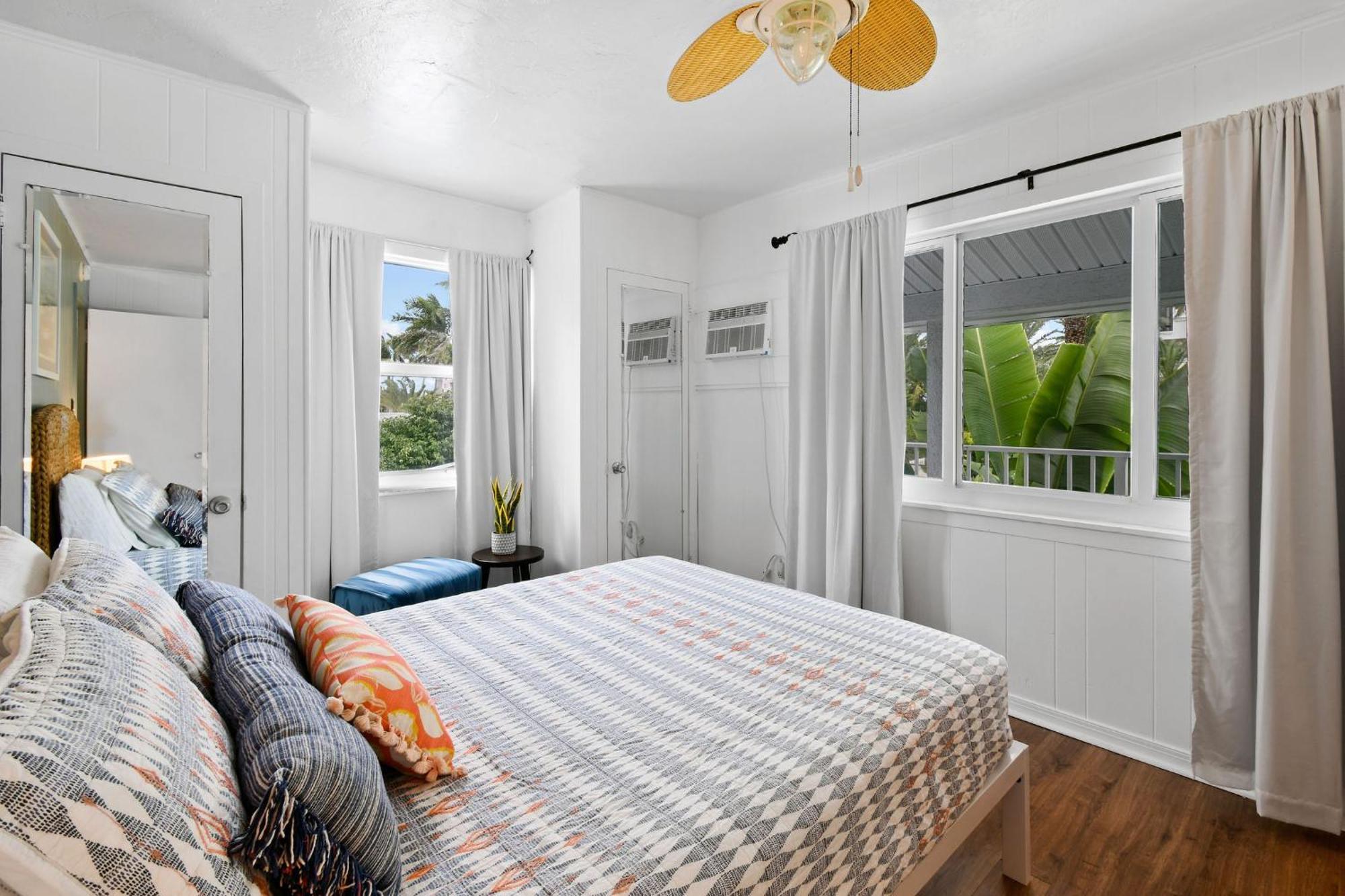 Sunshine Shores Boutique Apartments Palm Beach Shores Buitenkant foto