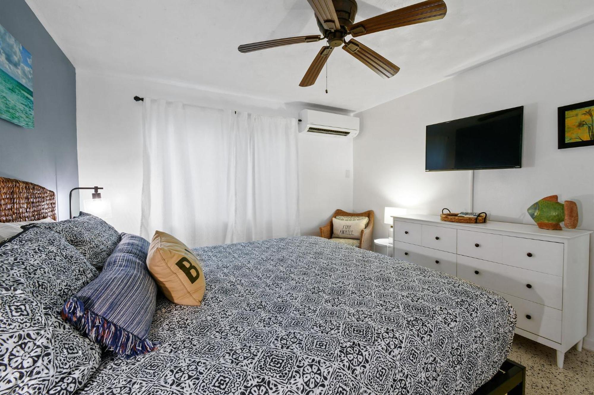Sunshine Shores Boutique Apartments Palm Beach Shores Buitenkant foto