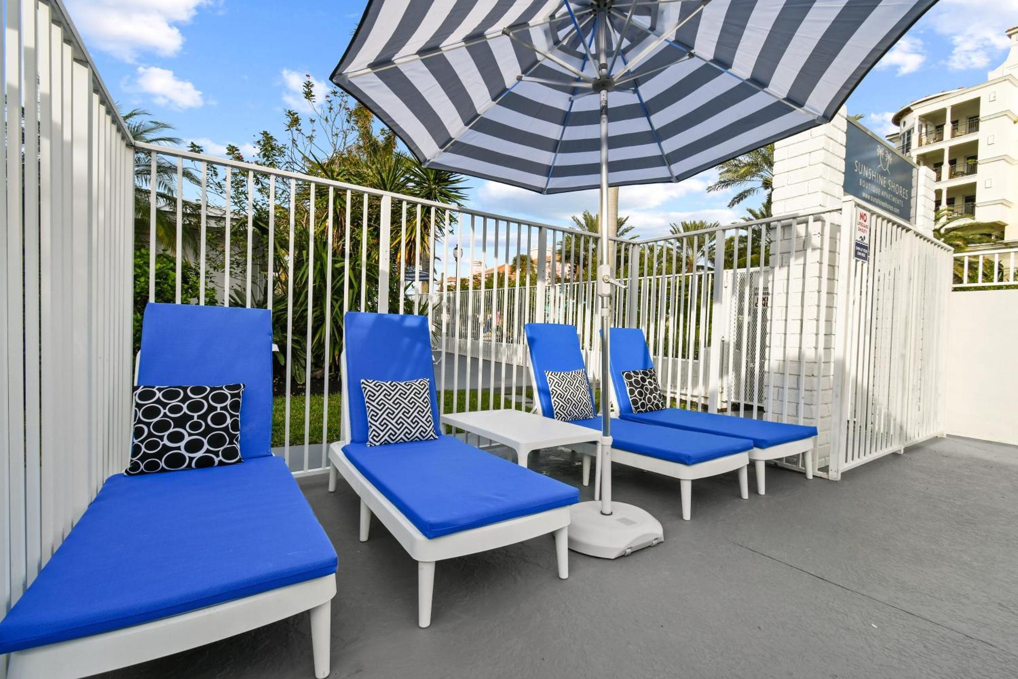 Sunshine Shores Boutique Apartments Palm Beach Shores Buitenkant foto