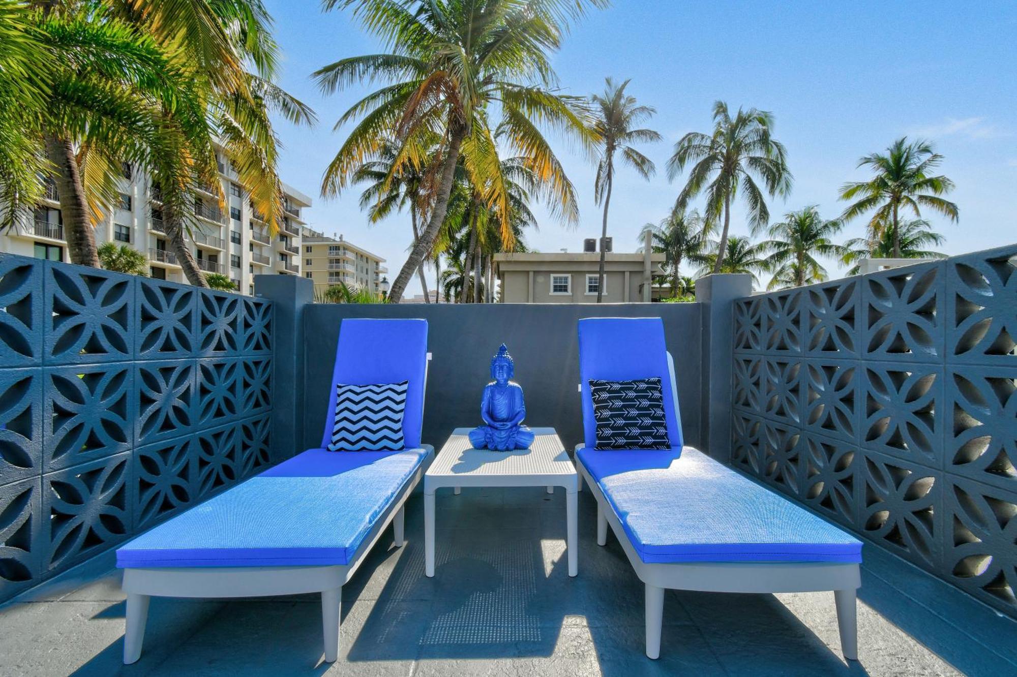 Sunshine Shores Boutique Apartments Palm Beach Shores Buitenkant foto